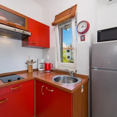 Apartment Color *